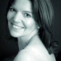 Fiona Canfield - artist at English National Opera