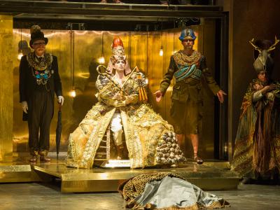 Anthony Roth Costanzo as Akhnaten. Picture by Richard Hubert Smith