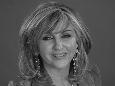 Lesley Garrett - Soprano in Marnie of English National Opera